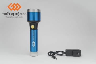 Handheld flashlight, model G8-570